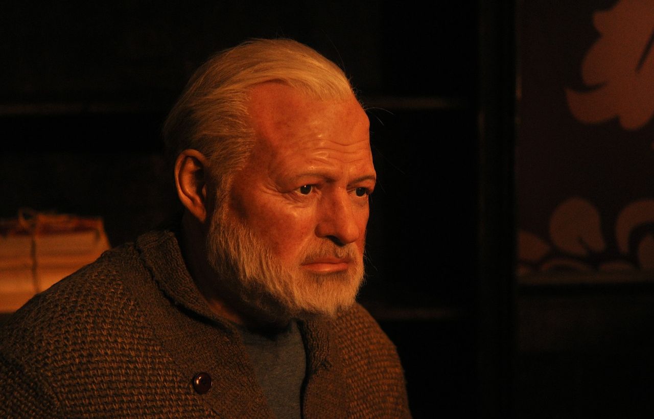 Hemingway and Bullfighting: A Lifetime Aficionado -, image size:1280x820